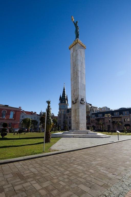 Batumi Summer Hotel Ngoại thất bức ảnh