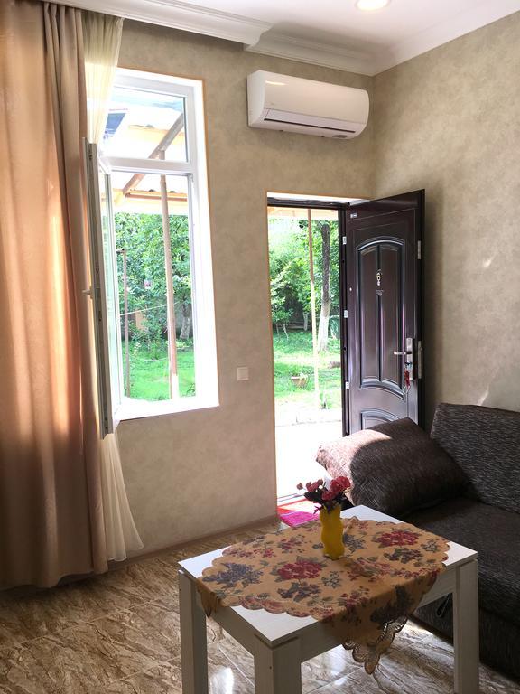 Batumi Summer Hotel Ngoại thất bức ảnh